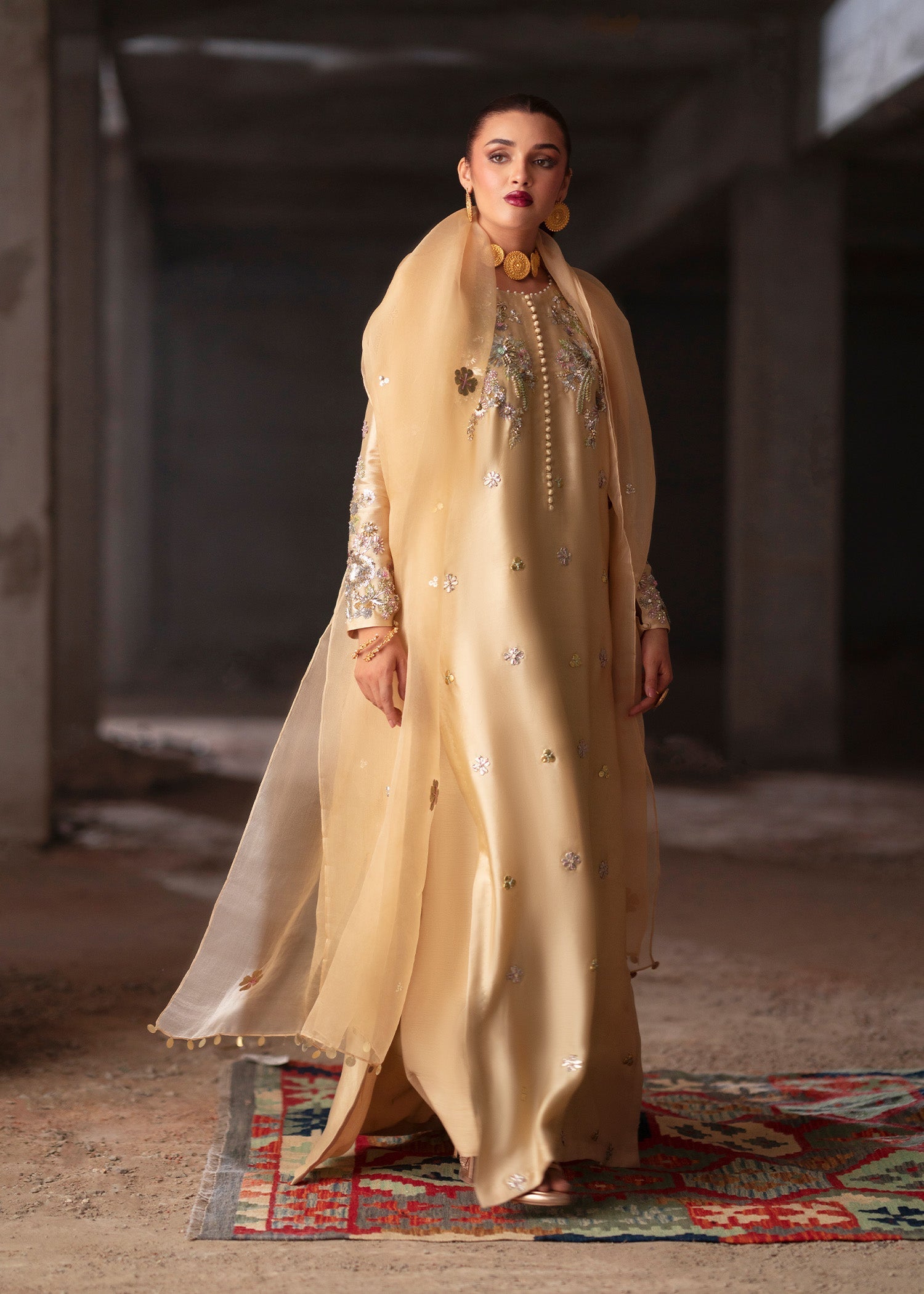 Pakistani Cream Hand-Embellished Tissue Silk Kurta Set (3-Piece) - Image 6