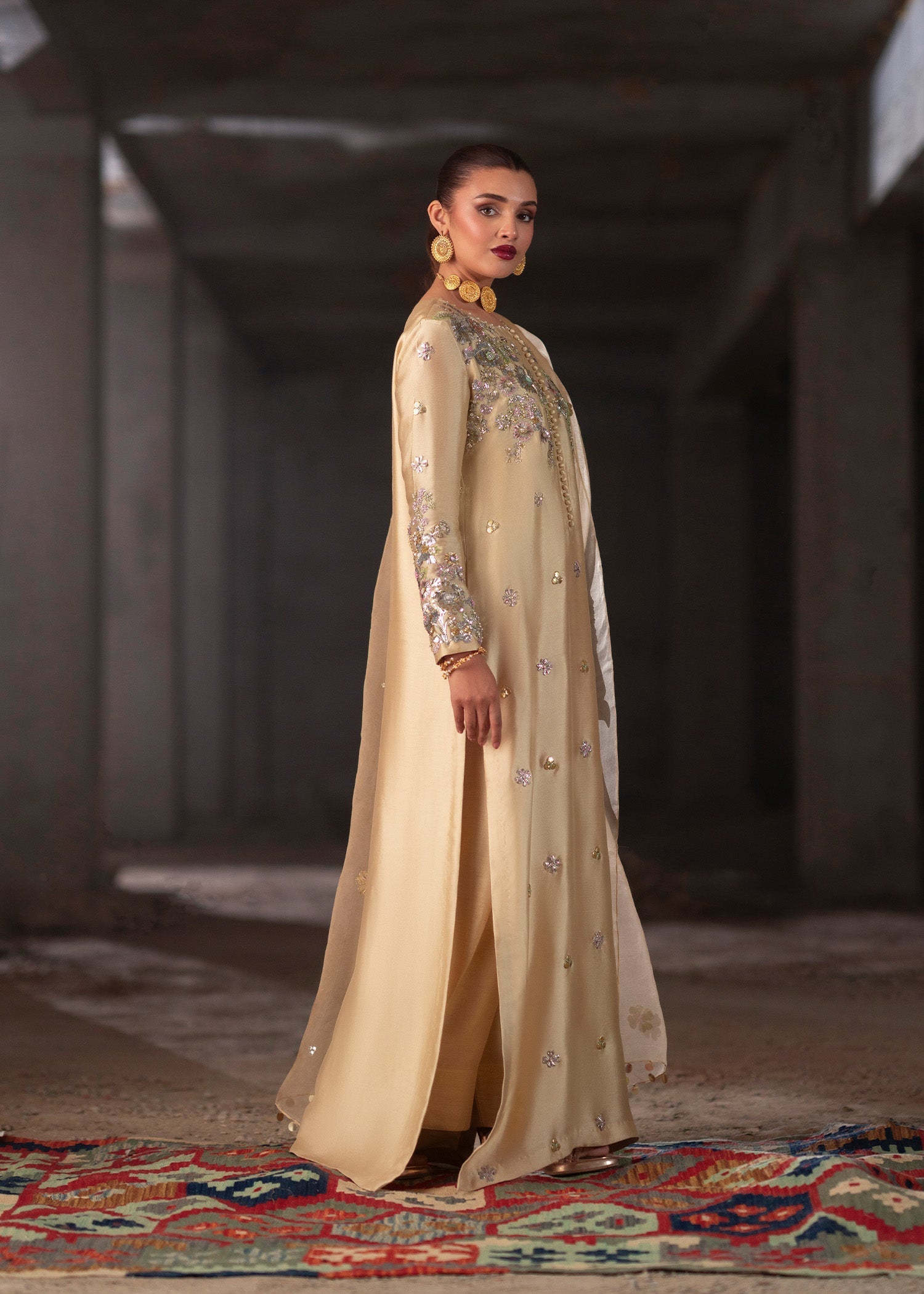 Pakistani Cream Hand-Embellished Tissue Silk Kurta Set (3-Piece) - Image 8