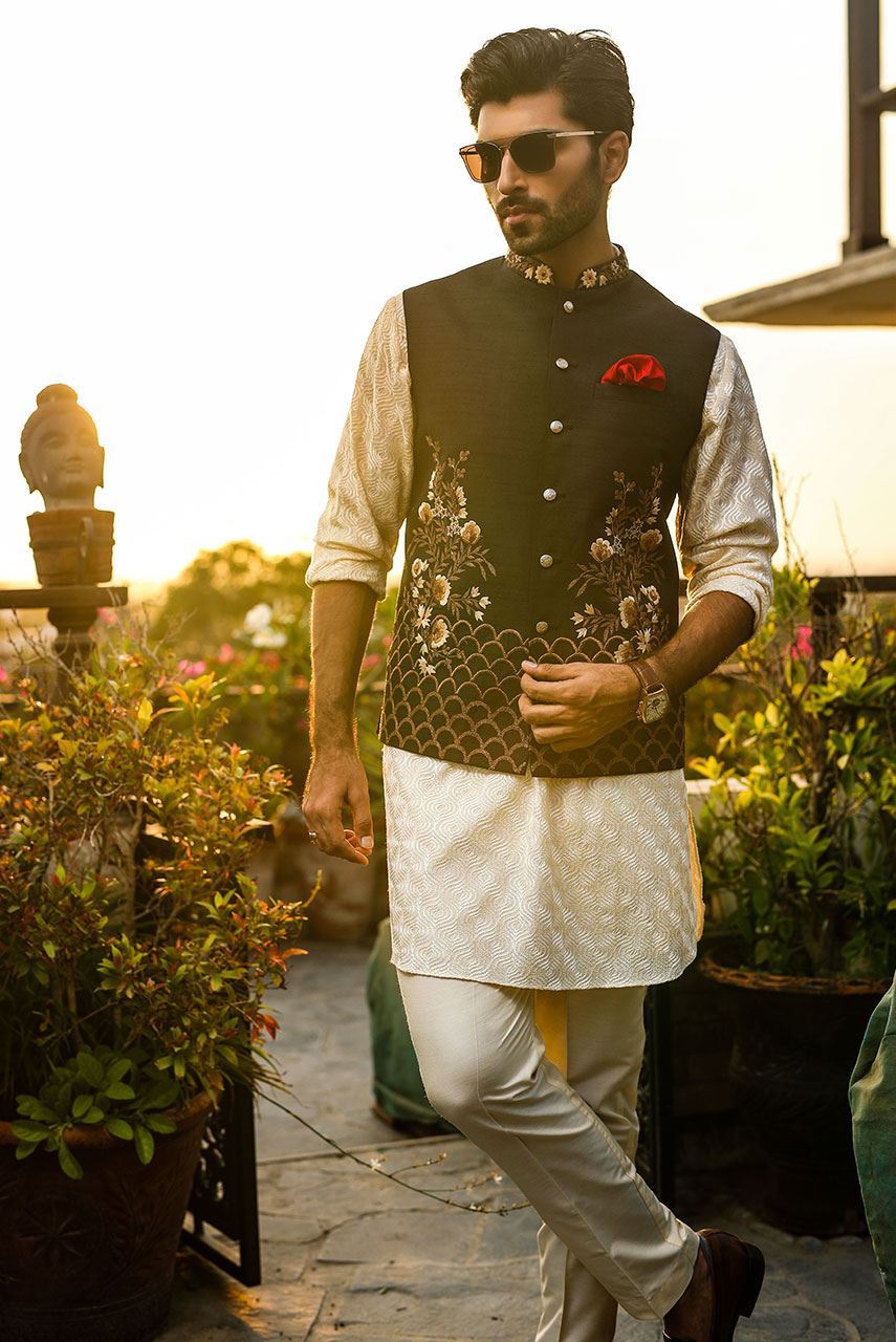 Cream Embroidered Chiffon Kurta with Black Waistcoat (3-Piece) - Image 2