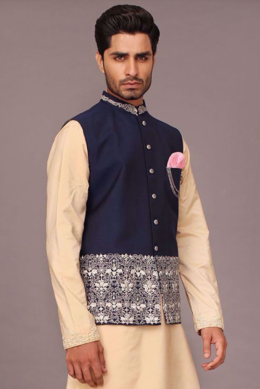 Crème Kora Dabka Cotton Kurta with Blue Waistcoat (3-Piece) - Image 1