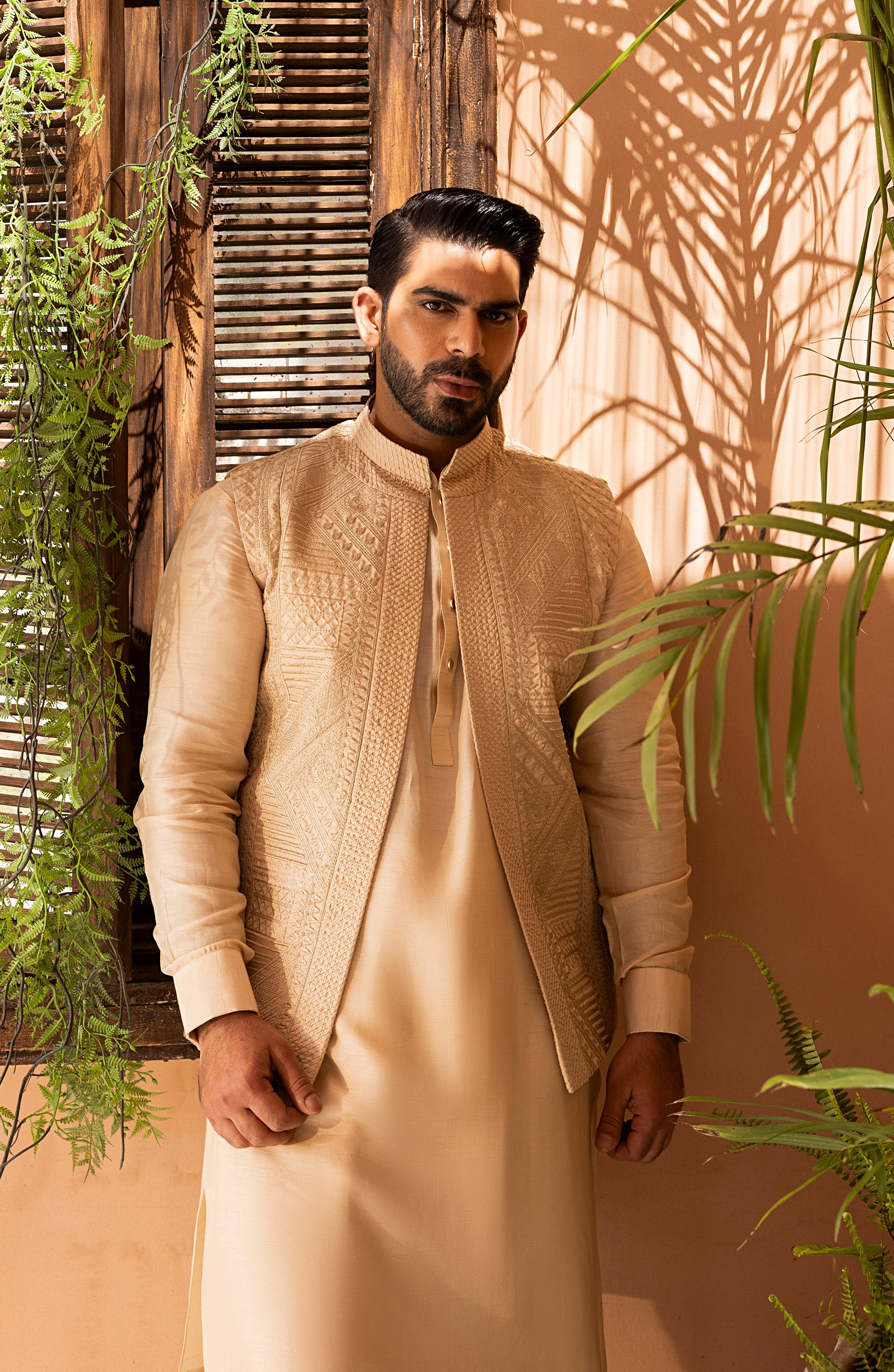 Creme Self-Embroidered Cotton-Silk Waistcoat Kurta (3-Piece) - Image 4
