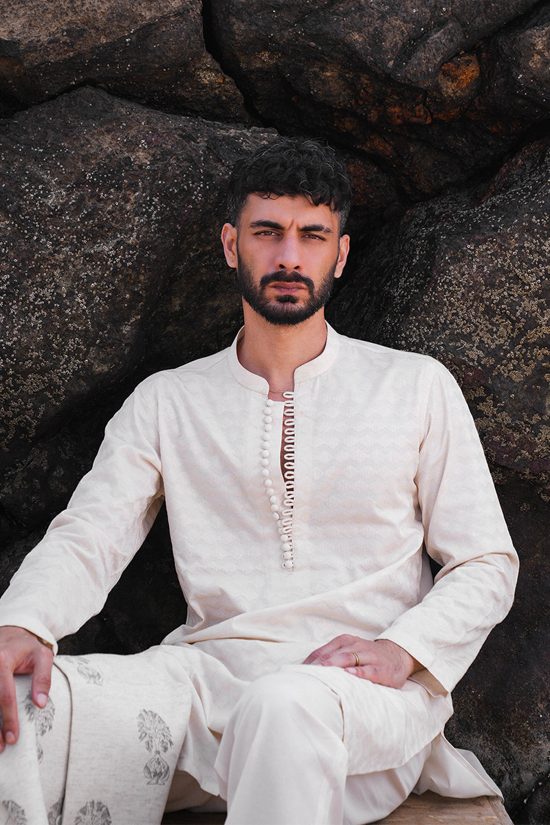 Cream Block Printed Woven Waistcoat Kurta (3-Piece) - Image 7