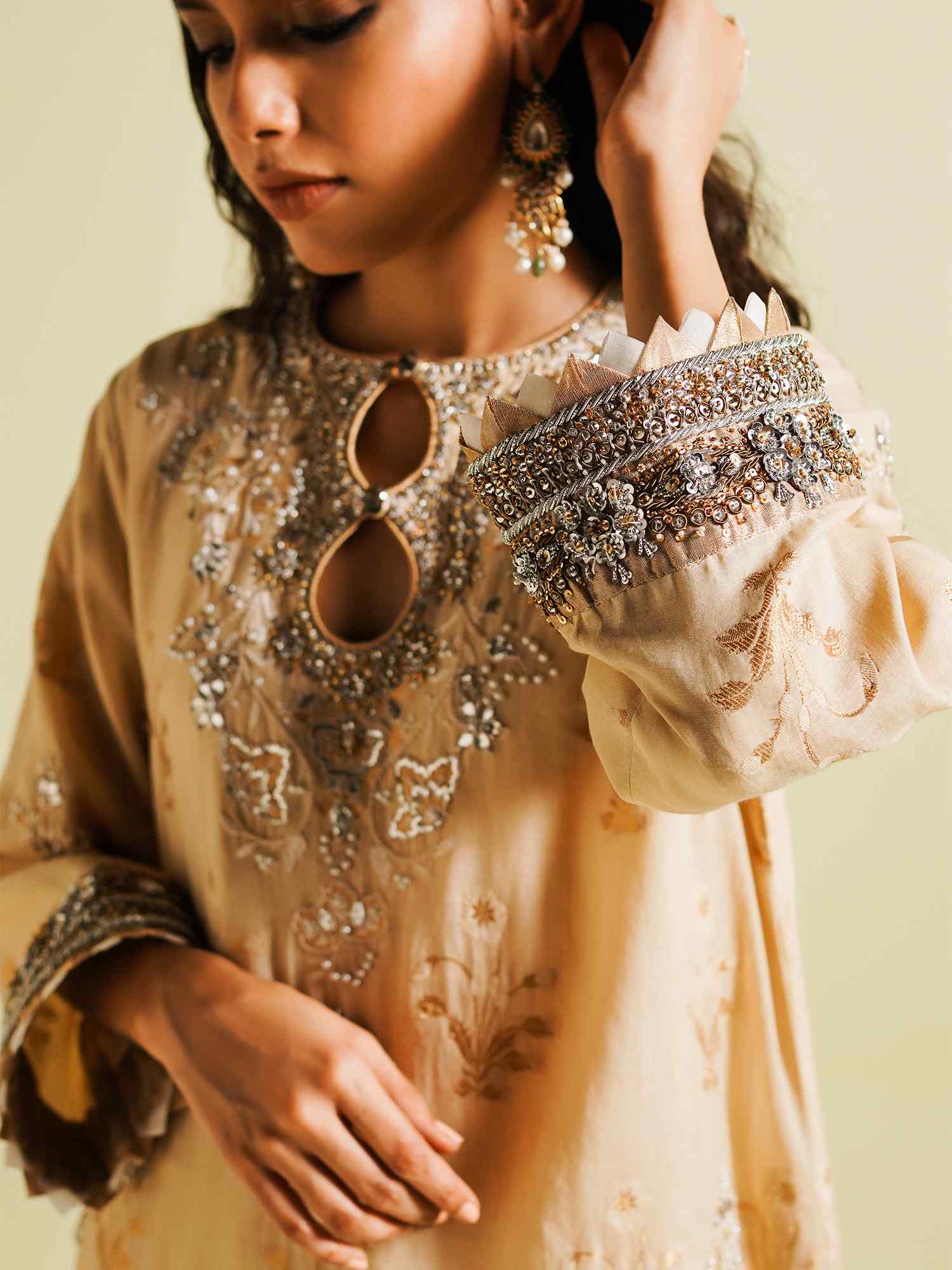 Pakistani Cream Embellished Silk Kurta Set (2-Piece) - Image 2