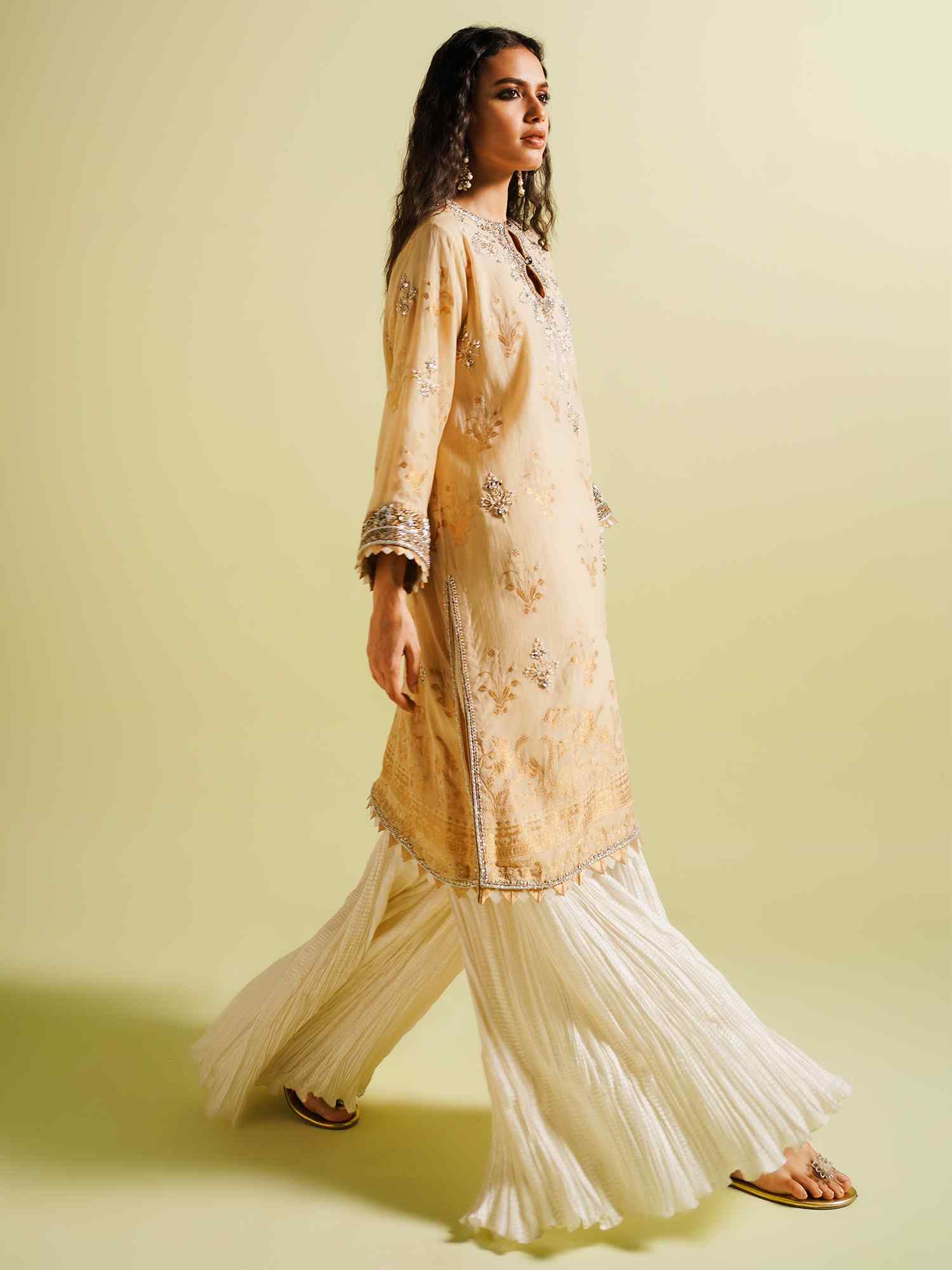 Pakistani Cream Embellished Silk Kurta Set (2-Piece) - Image 3