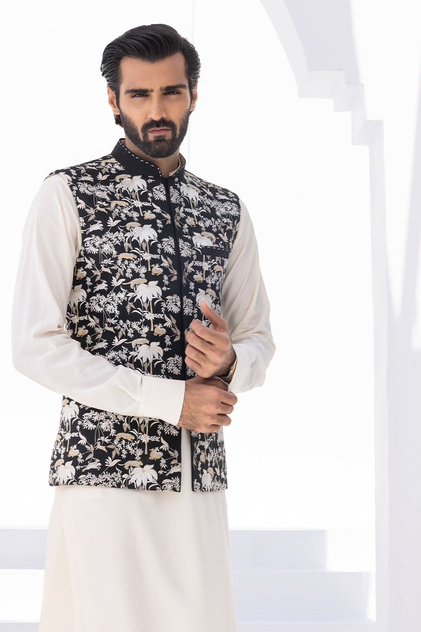 Cream Boski Kurta with Black Embroidered Waistcoat (3-Piece) - Image 2