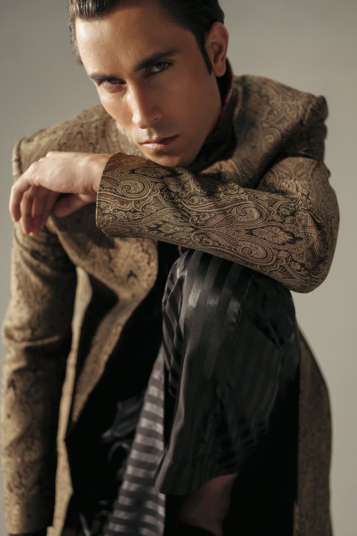 Antique Gold Brocade Sherwani with Paisley Motifs (3-Piece) - Image 3