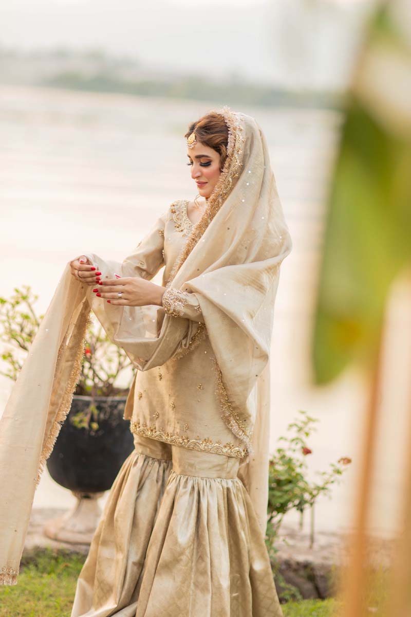 Antique Gold Hand Embellished Pure Tissue Gharara (3-Piece) - Image 4