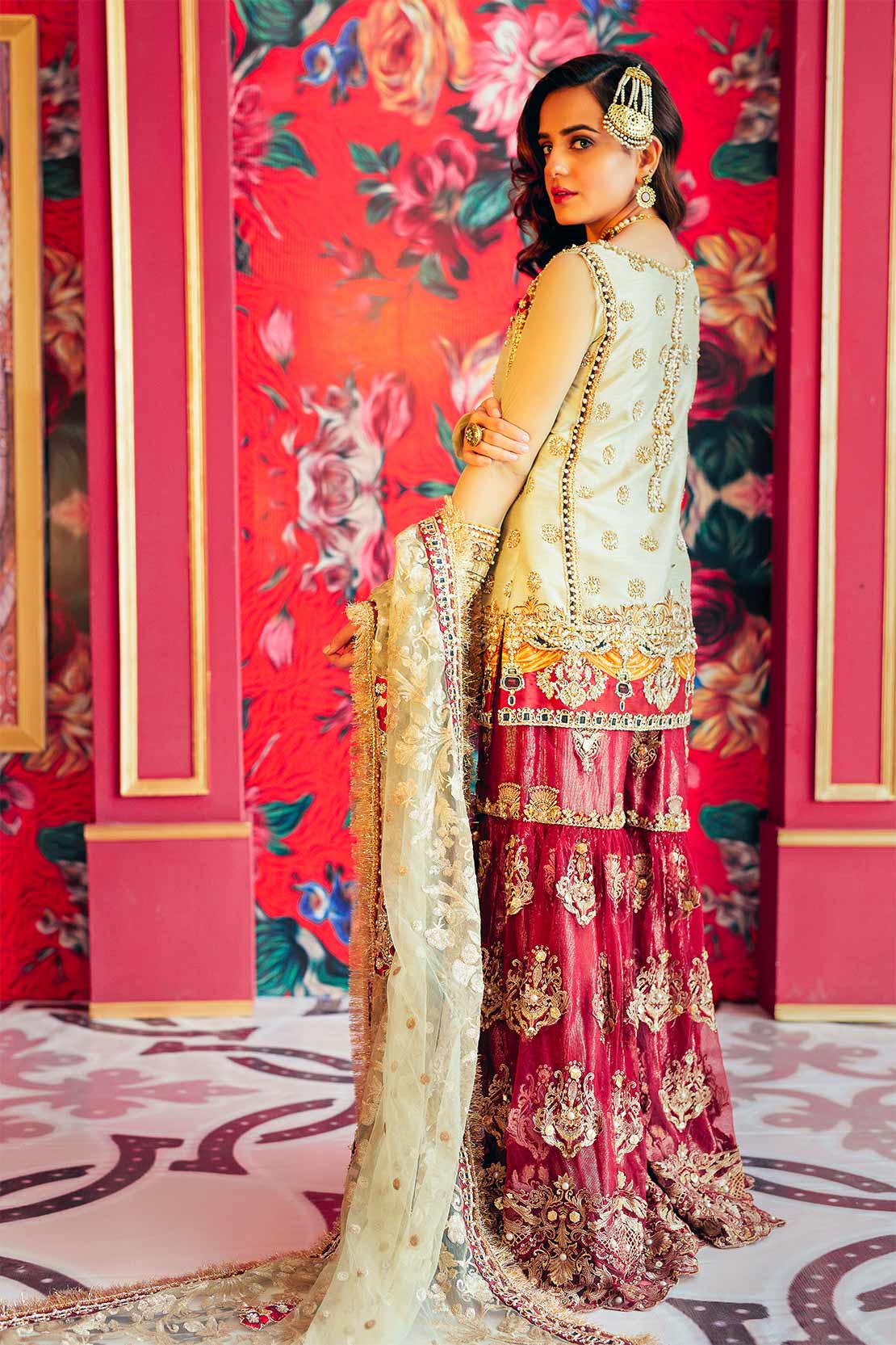 Pakistani Gold Naqshi Dabka Raw Silk Gharara (3-Piece) - Image 2