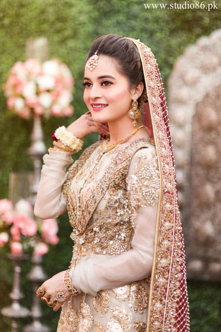 Pakistani Gold Zardozi Net Bridal Gown (2-Piece) - Image 2