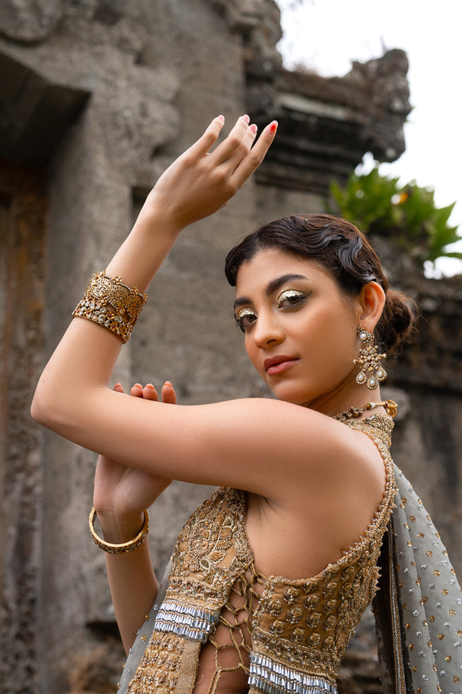 Pakistani Antique Gold & Grey Embroidered Organza Gown (3-Piece) - Image 5
