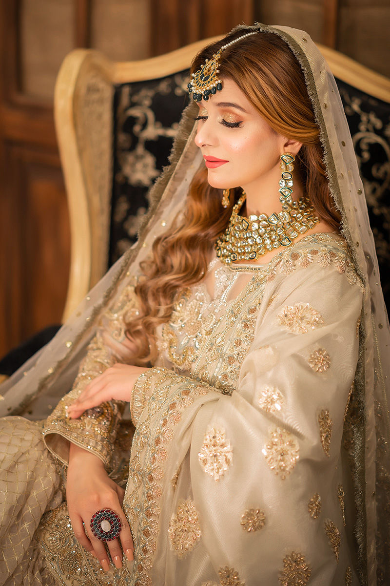 Peach Gold Embellished Net Organza Bridal Gown (2-Piece) - Image 5