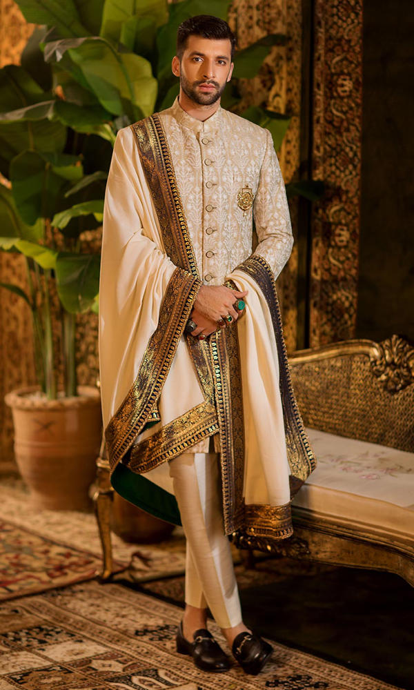 Golden Jacquard Groom Sherwani (3-Piece) - Image 2