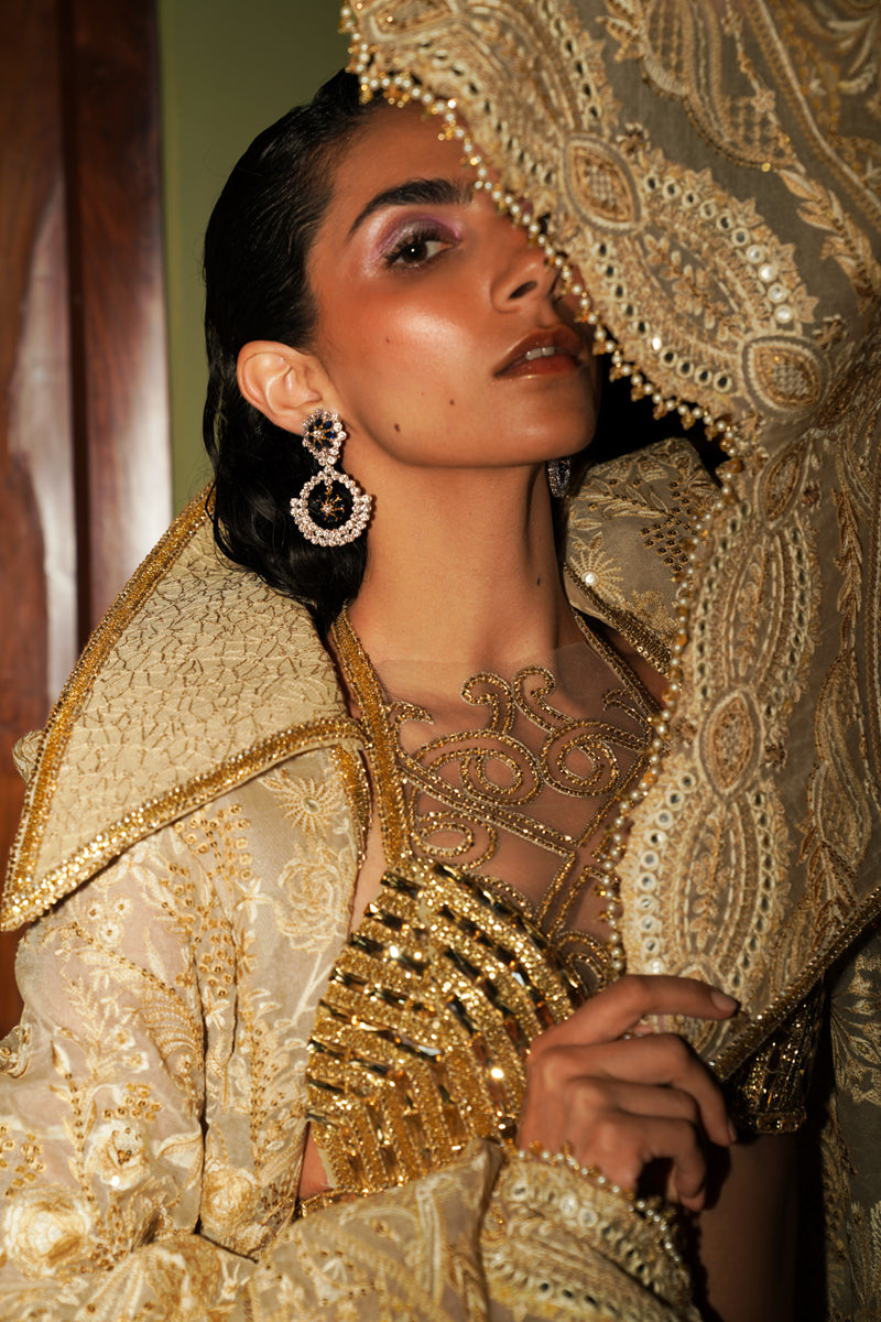 Gold Embroidered Silk-Blend Jacket, Bralette & Trouser (3-Piece) - Image 4
