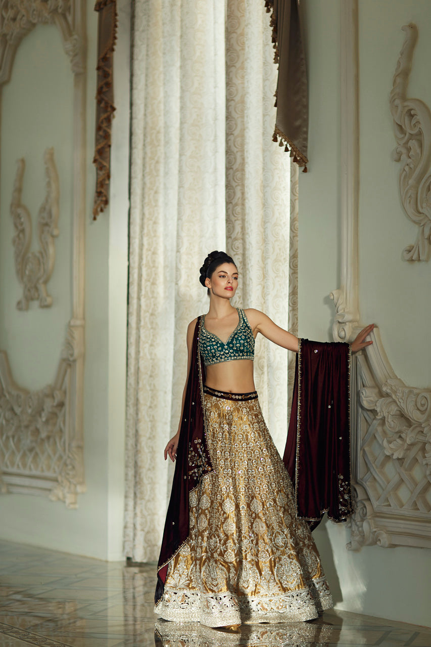 Gold Embroidered Jamawar Choli with Tissue Lehenga (3-Piece) - Image 4