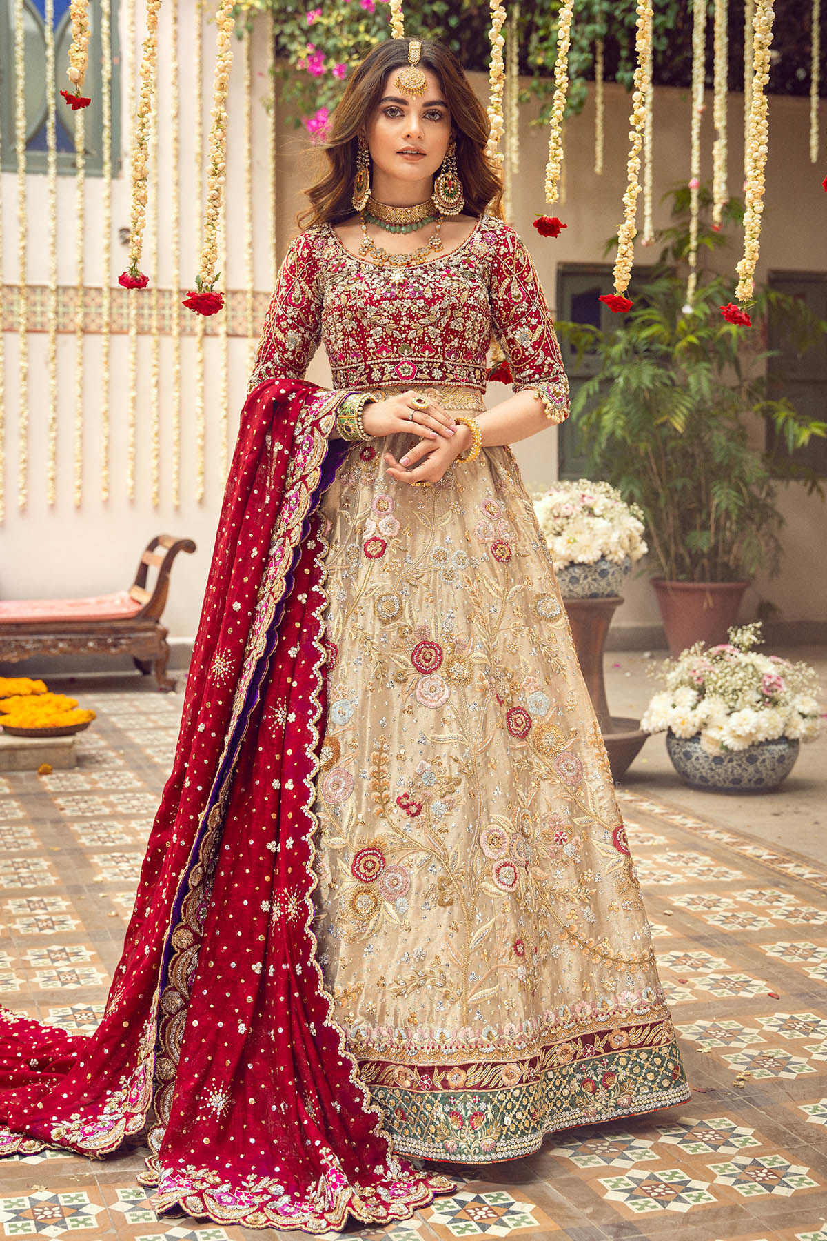 Pakistani Gold Zardozi Lamé Lehenga (3-Piece) - Image 1