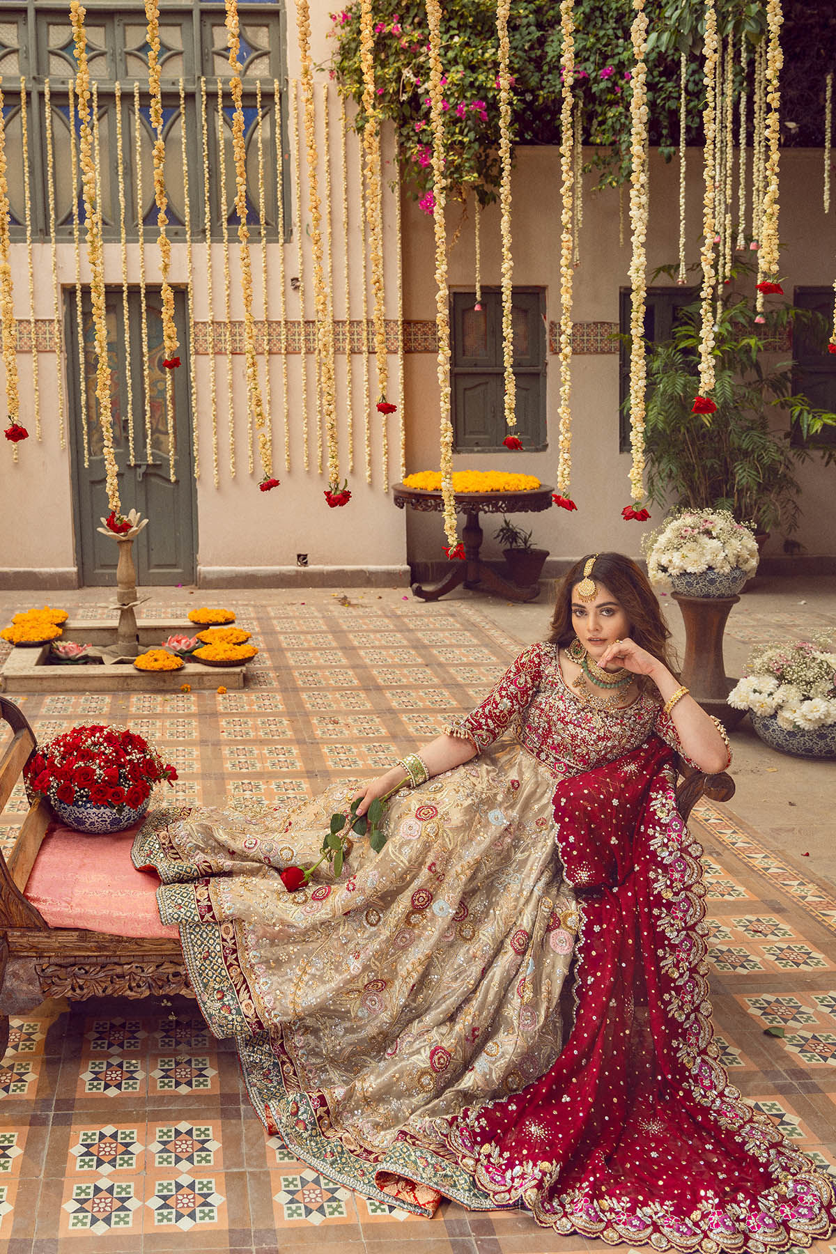 Pakistani Gold Zardozi Lamé Lehenga (3-Piece) - Image 3