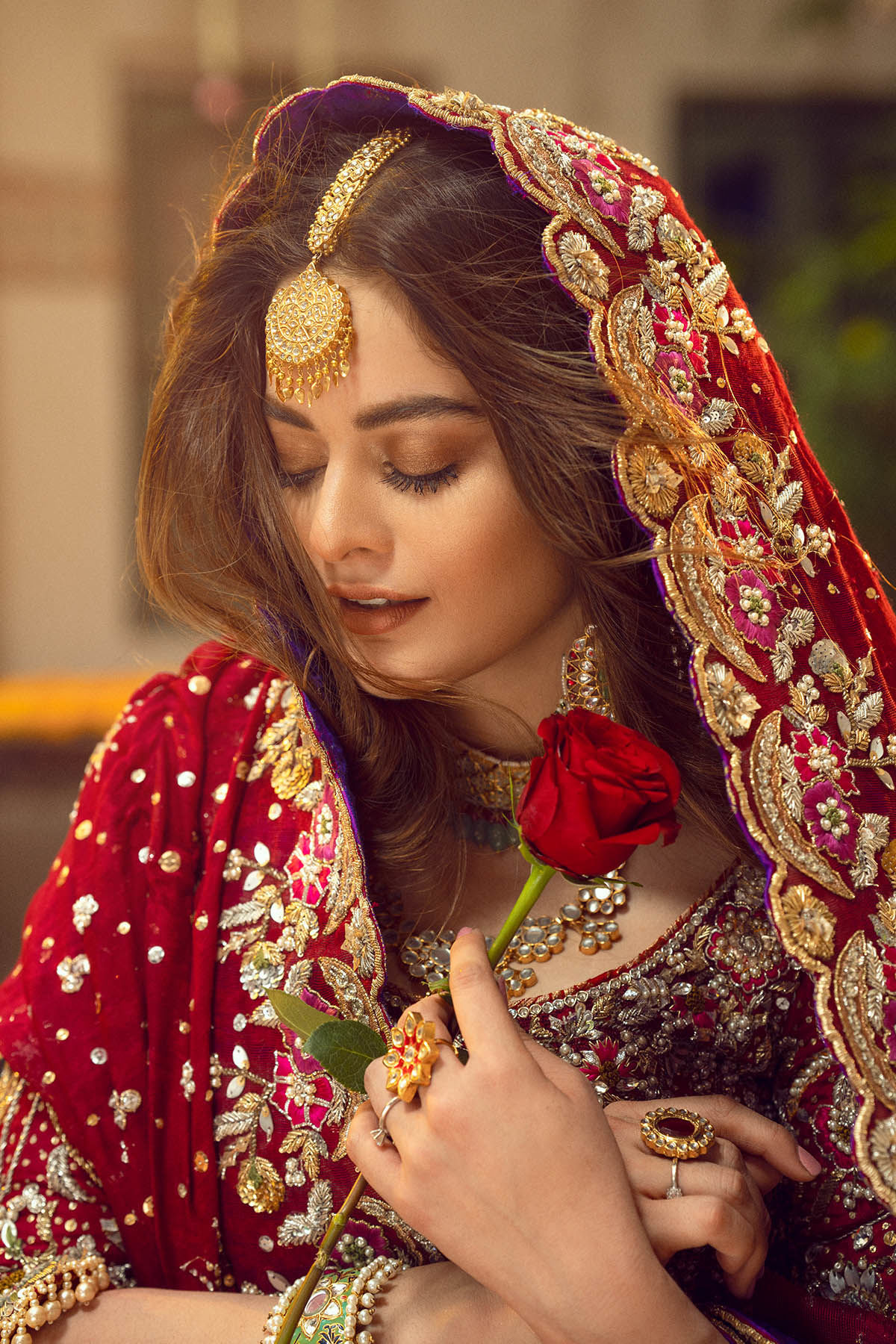 Pakistani Gold Zardozi Lamé Lehenga (3-Piece) - Image 8