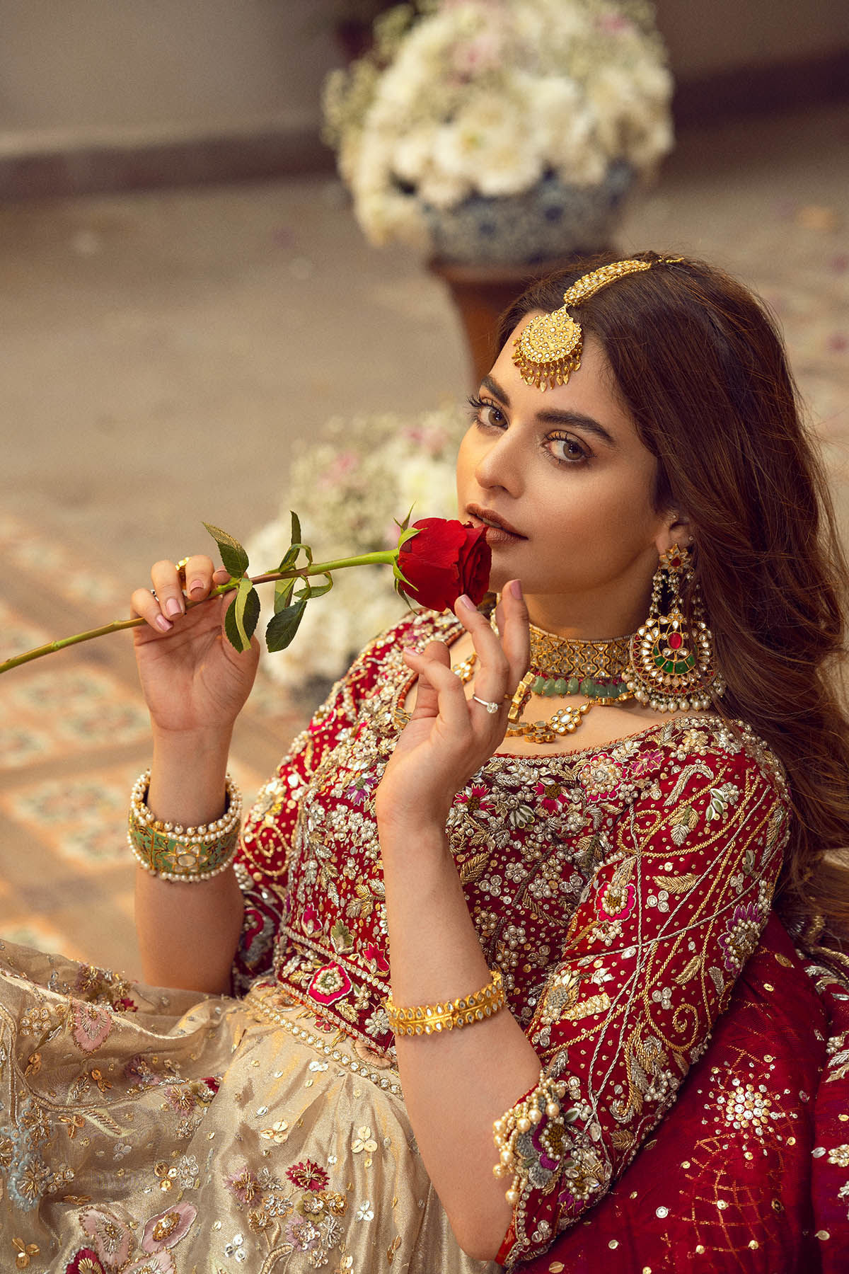 Pakistani Gold Zardozi Lamé Lehenga (3-Piece) - Image 9