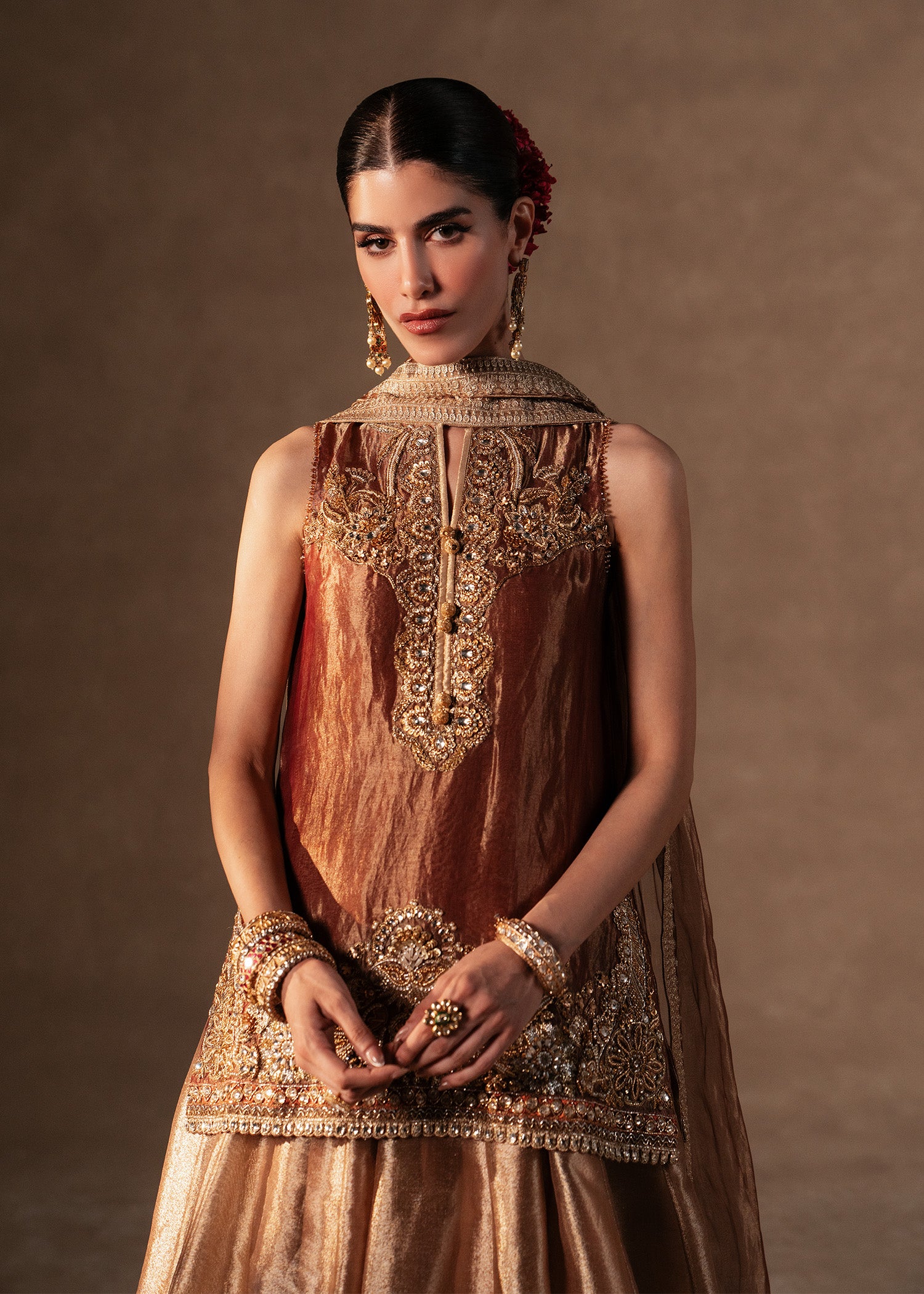 Pakistani Metallic Gold Zardozi Tissue Lehenga Choli (3-Piece) - Image 4