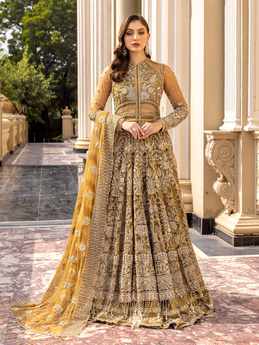 Pakistani Mehndi Gold Embellished Net Bridal Lehenga (3-Piece) - Image 2