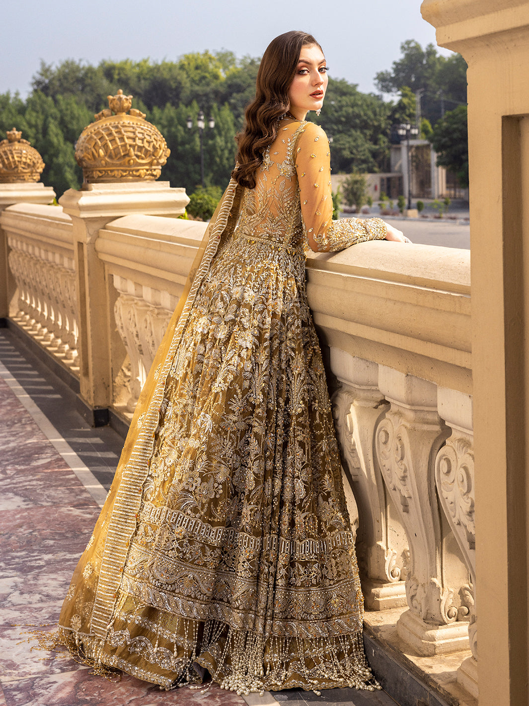 Pakistani Mehndi Gold Embellished Net Bridal Lehenga (3-Piece) - Image 7