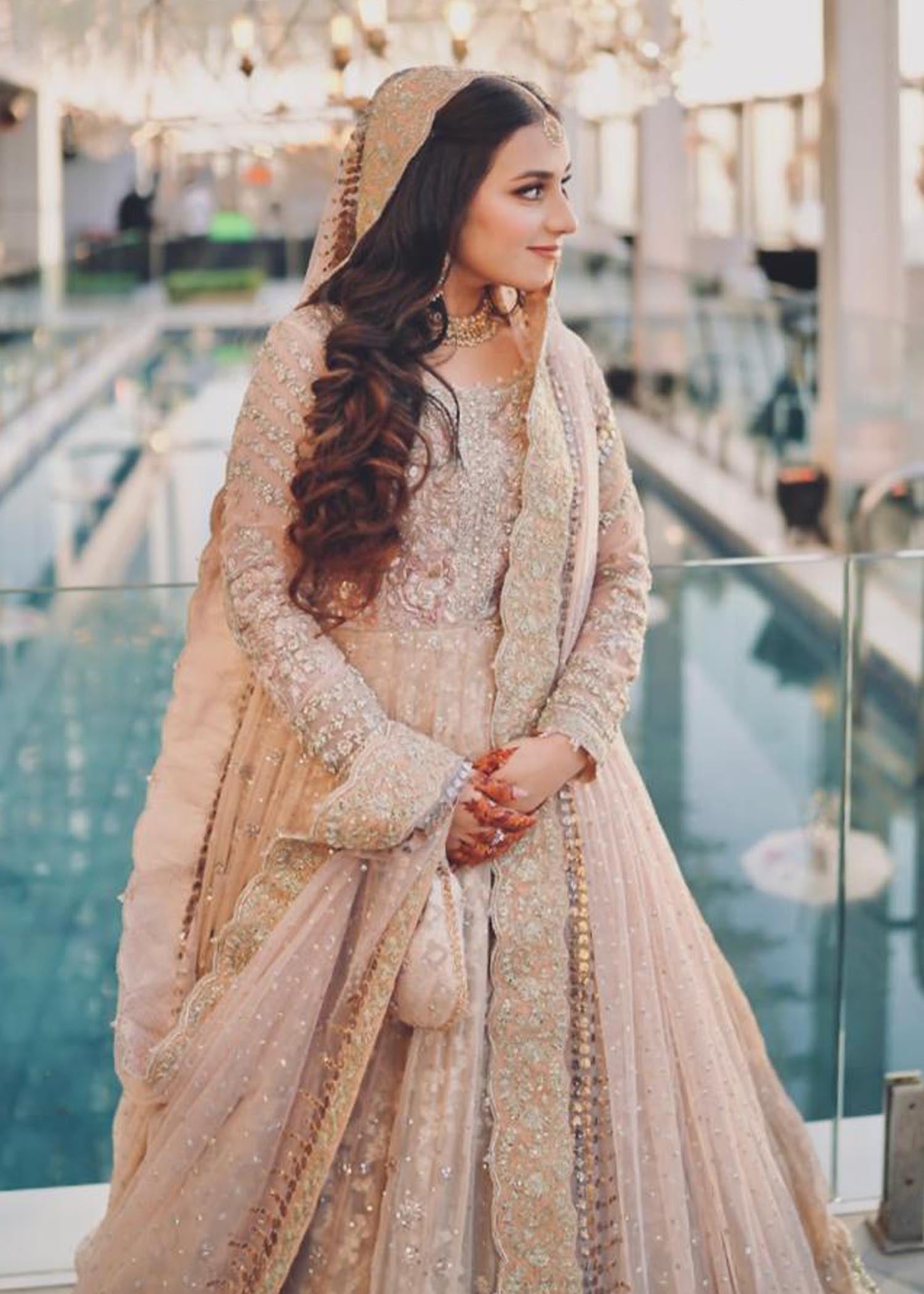 Blush Gold Embroidered Net Silk Bridal Lehenga (3-Piece) - Image 4