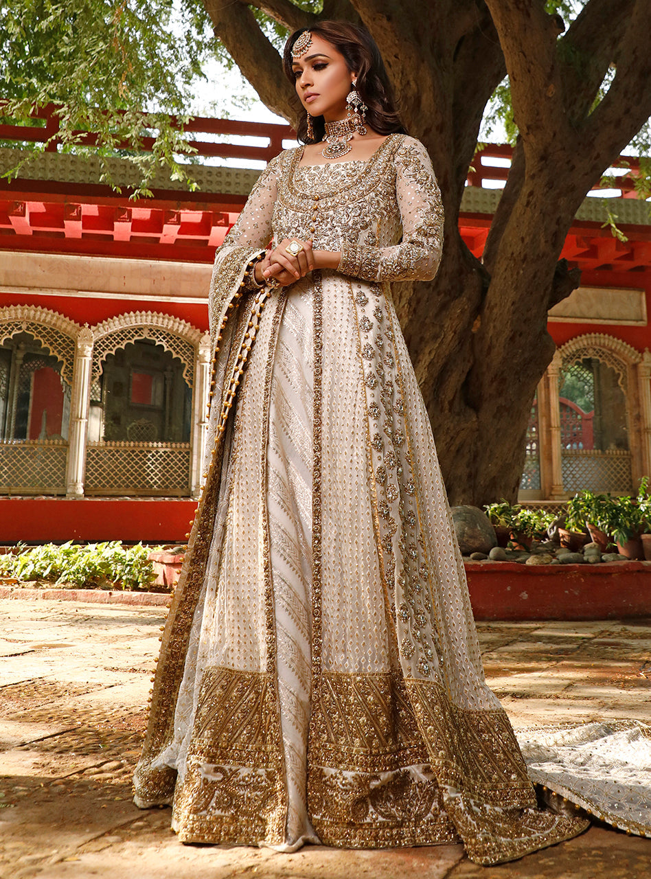 Pakistani Gold & Ivory Embellished Net Bridal Lehenga (3-Piece) - Image 5