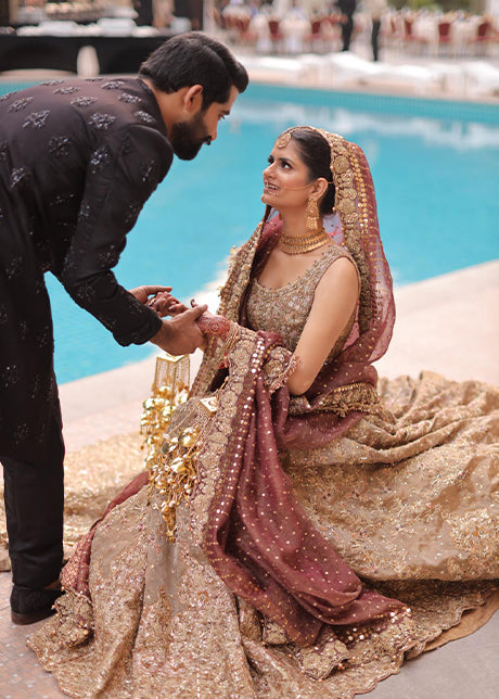 Antique Gold Embellished Net Organza Bridal Lehenga (3-Piece) - Image 10