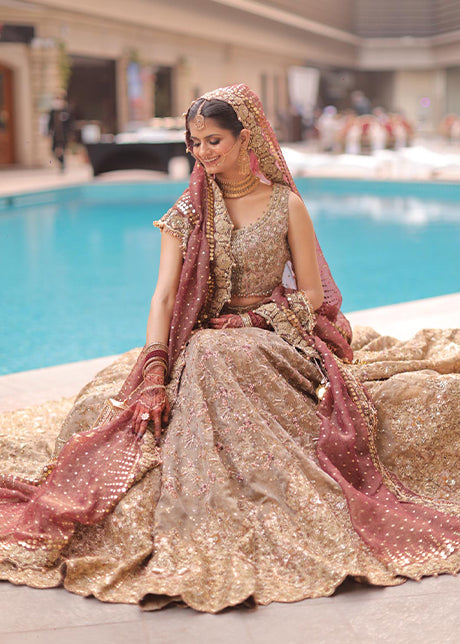 Antique Gold Embellished Net Organza Bridal Lehenga (3-Piece) - Image 12