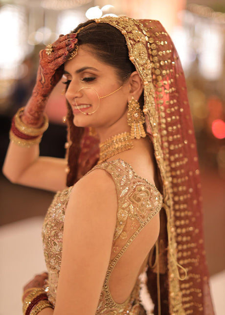 Antique Gold Embellished Net Organza Bridal Lehenga (3-Piece) - Image 2