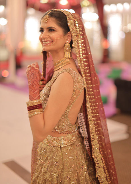 Antique Gold Embellished Net Organza Bridal Lehenga (3-Piece) - Image 3