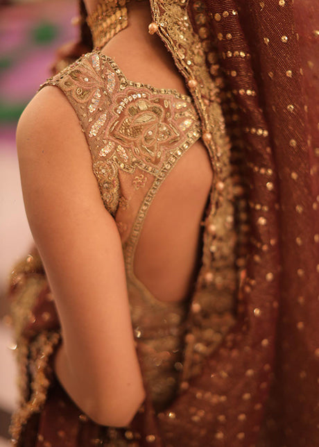 Antique Gold Embellished Net Organza Bridal Lehenga (3-Piece) - Image 5