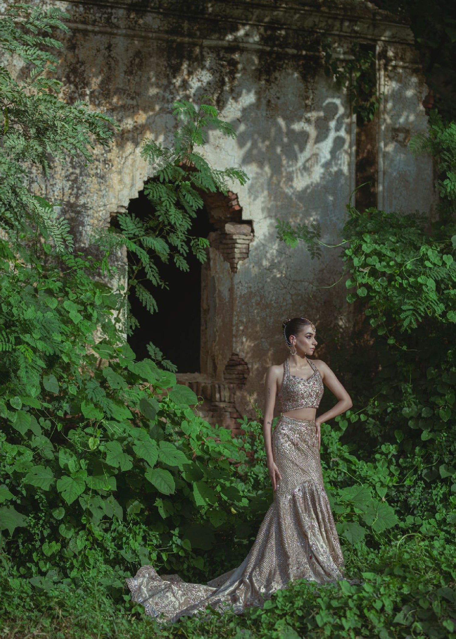 Champagne Gold Embellished Net Organza Lehenga (3-Piece) - Image 5