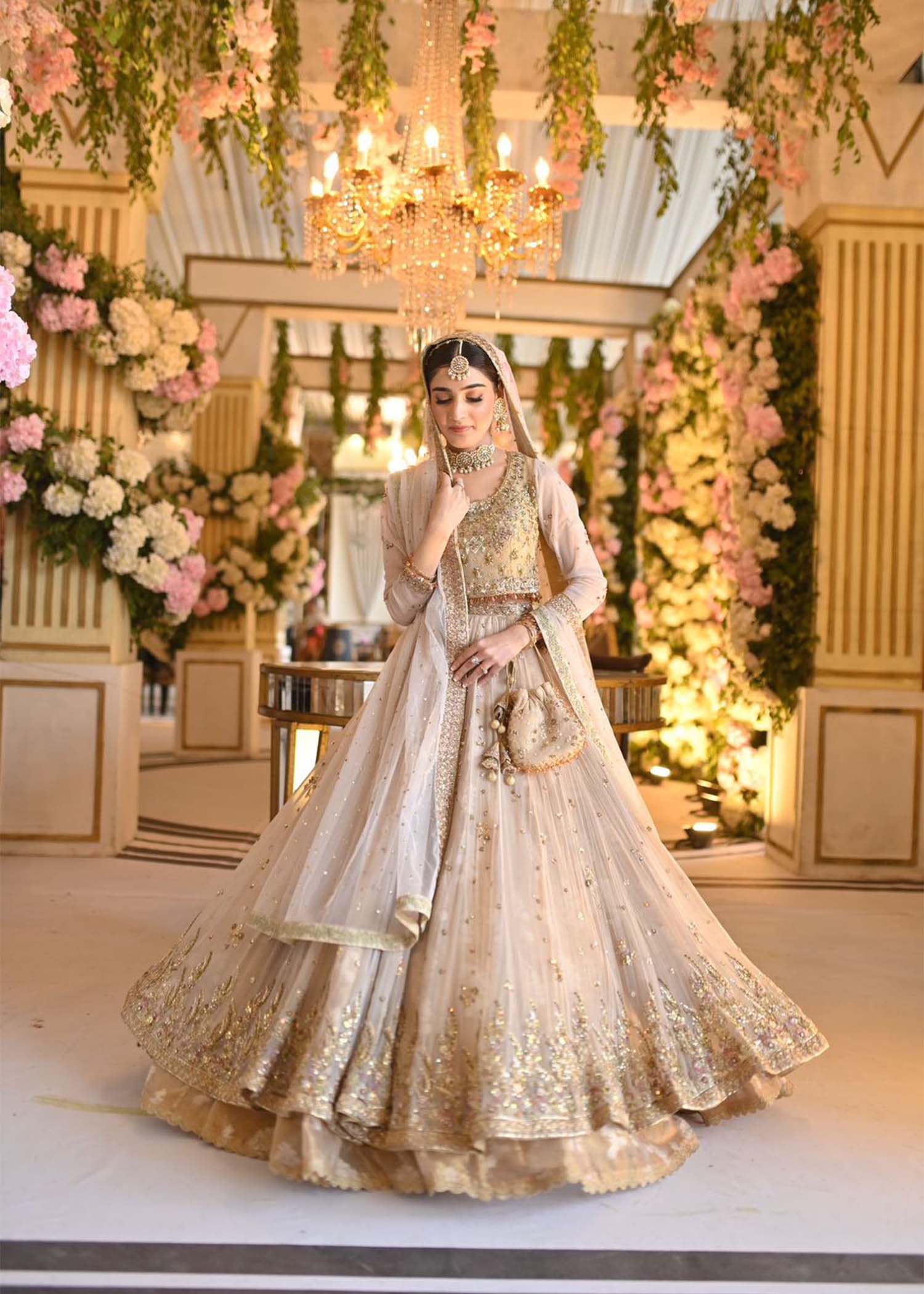 Pakistani Champagne Gold Embroidered Net Bridal Lehenga (3-Piece) - Image 4