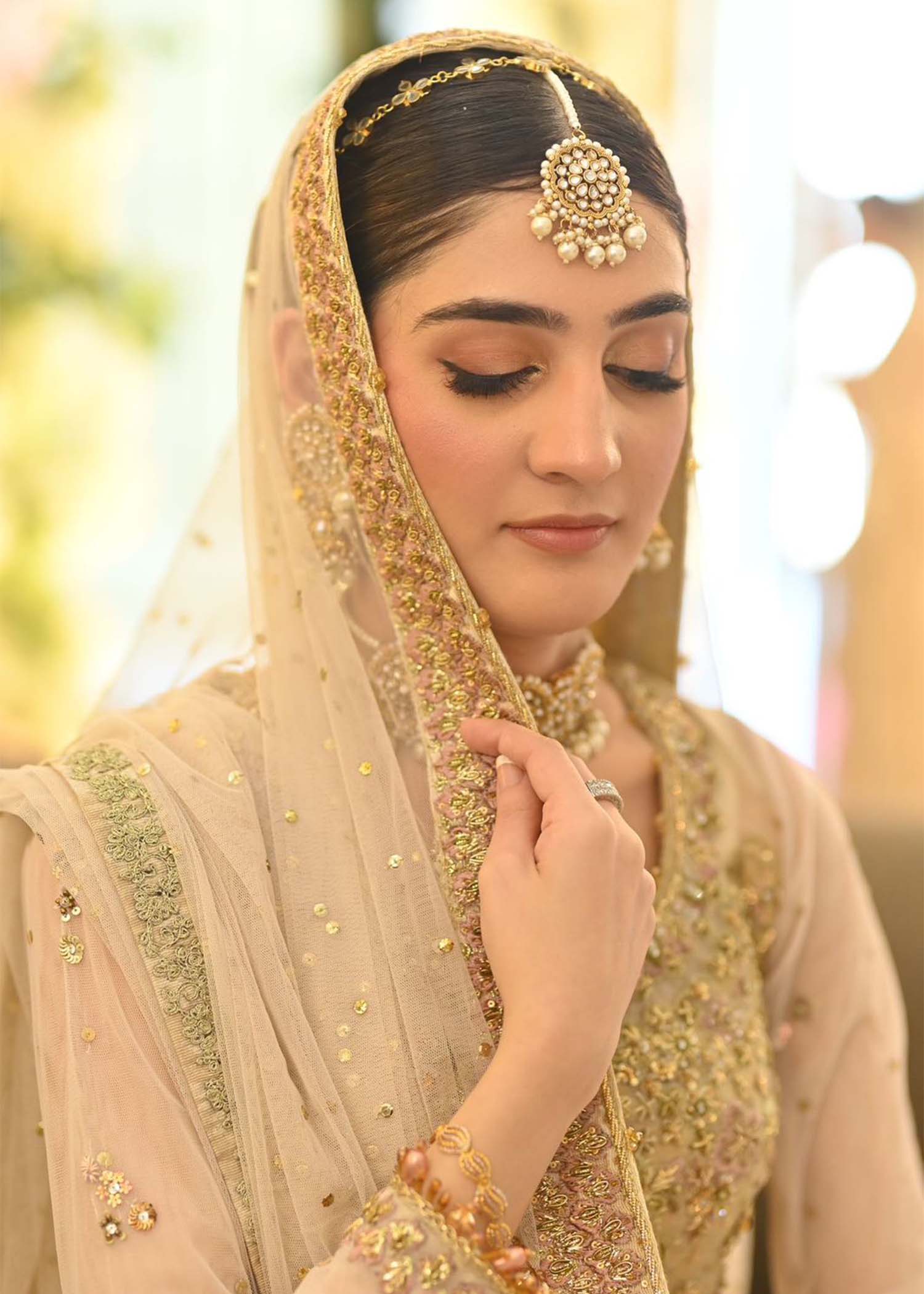 Pakistani Champagne Gold Embroidered Net Bridal Lehenga (3-Piece) - Image 9