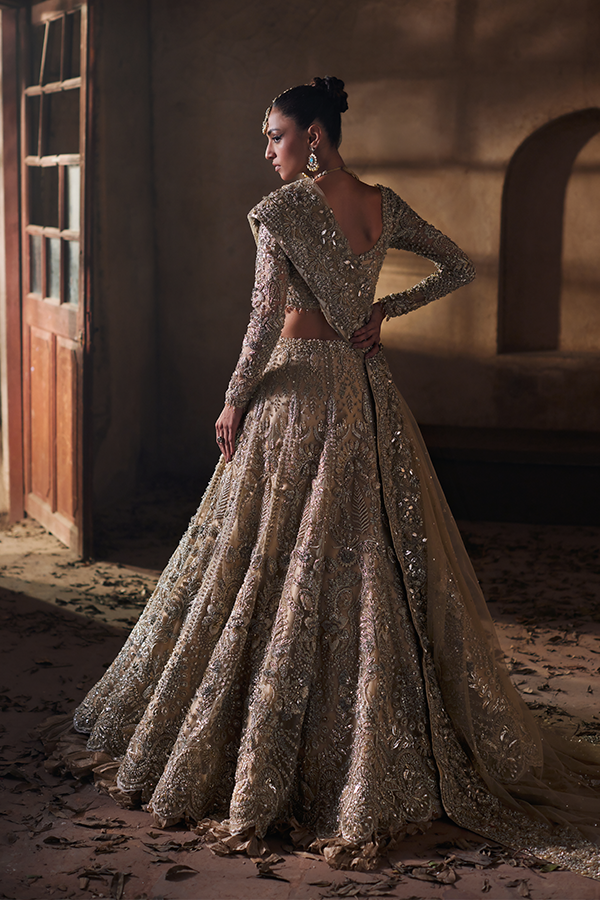 Pakistani Gold Dori & Mukesh Embroidered Net Tissue Lehenga (3-Piece) - Image 3