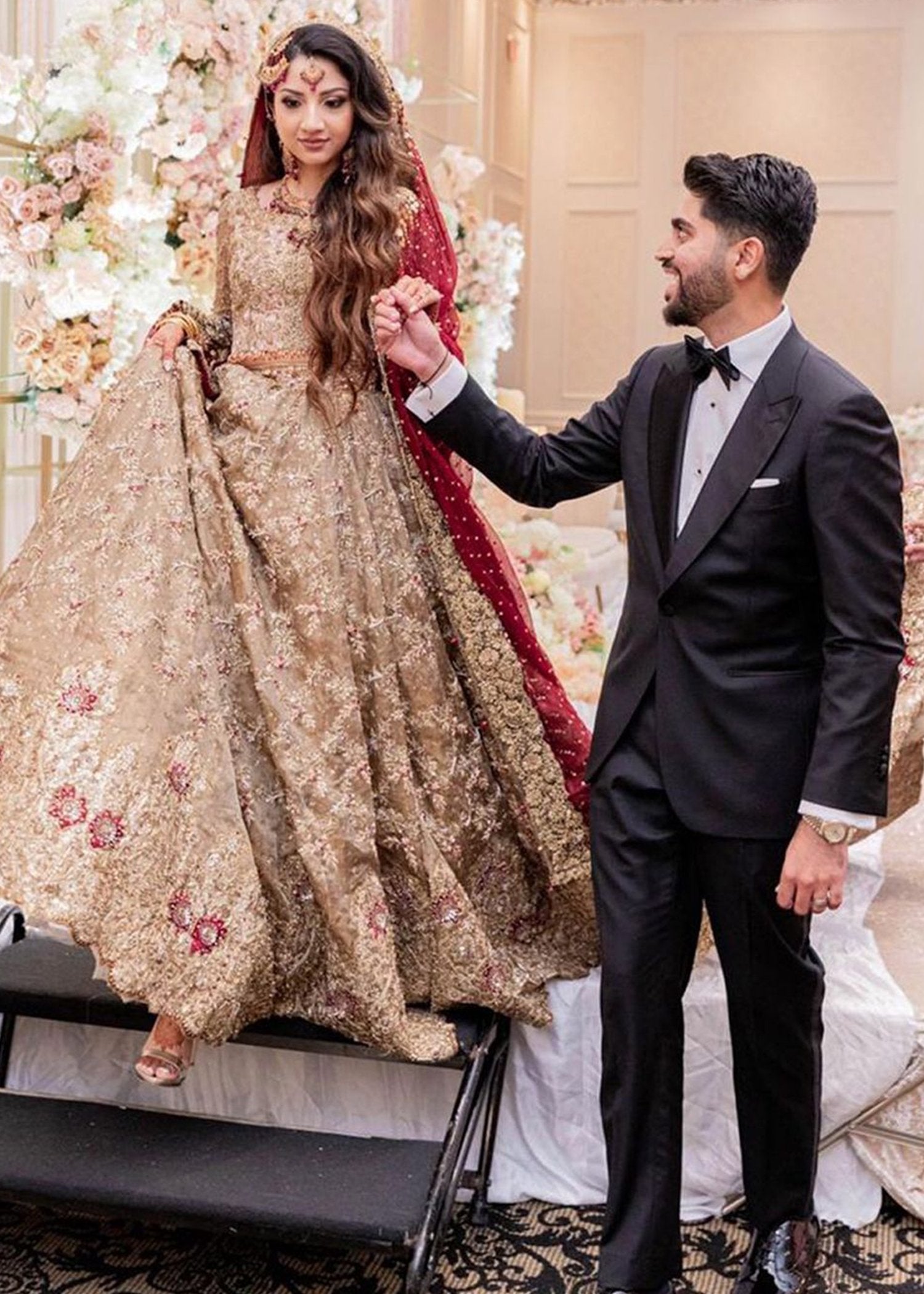 Antique Gold Embellished Net Bridal Lehenga (3-Piece) - Image 6