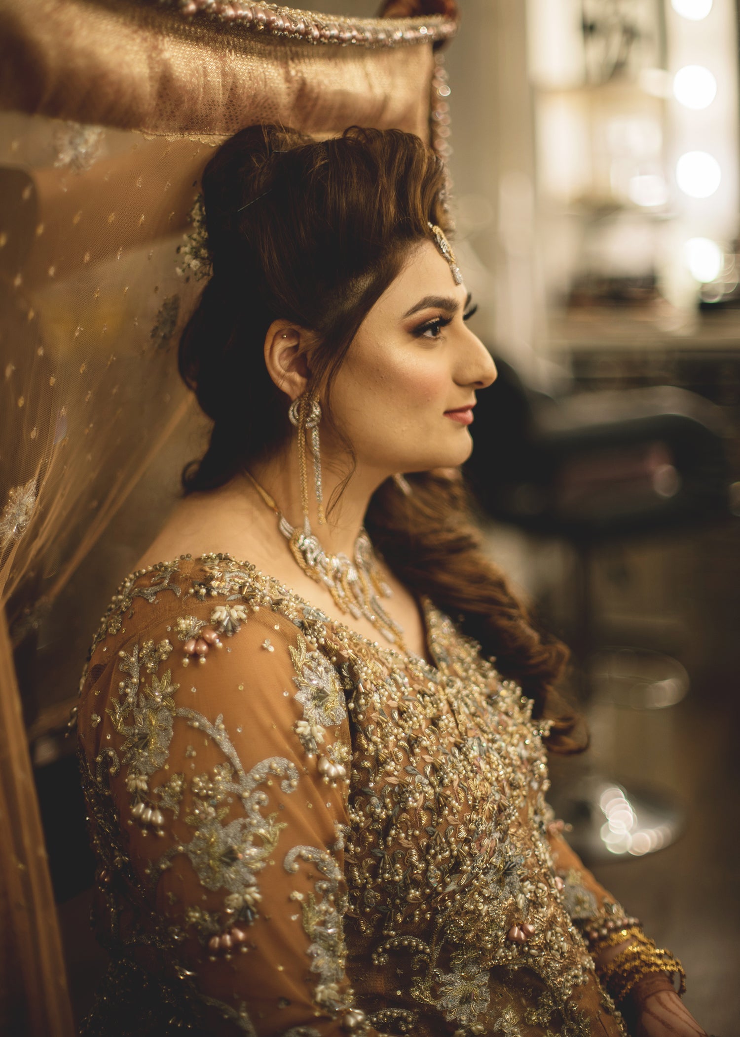 Pakistani Champagne Gold Embellished Net Bridal Lehenga (3-Piece) - Image 4