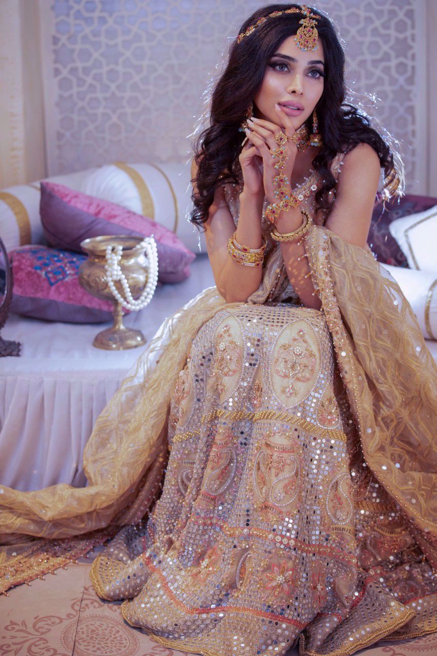 Gold Mirror Work Organza Lehenga Choli (3-Piece) - Image 3