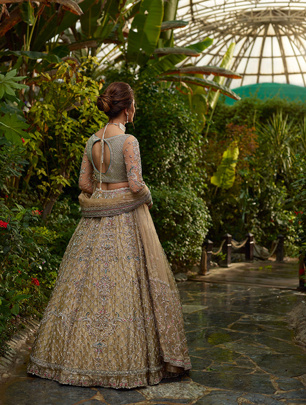 Silver Resham Embroidered Organza Lehenga (3-Piece) - Image 4