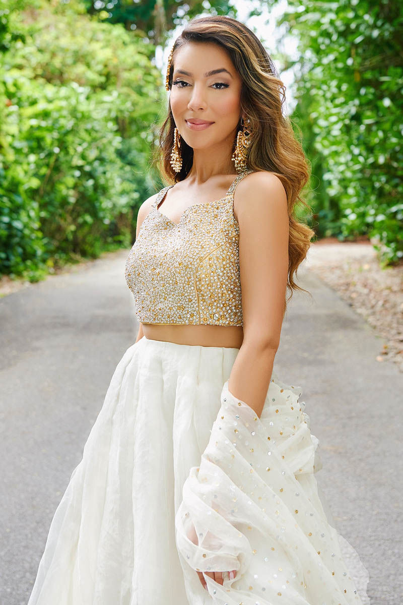 Pakistani Metallic Gold Swarovski Organza Lehenga (3-Piece) - Image 2