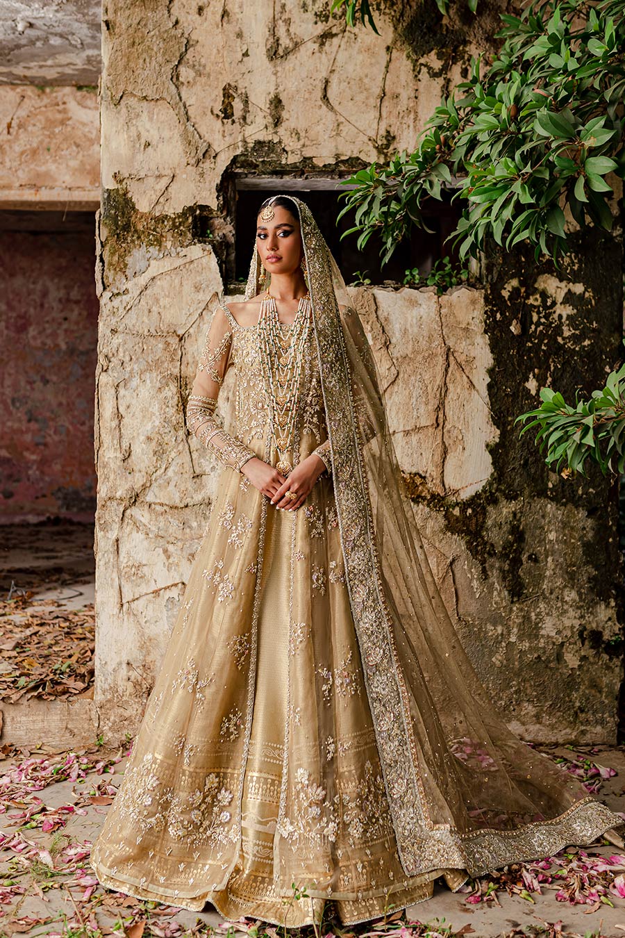 Pakistani Gold Zardozi Organza Lehenga Set (3-Piece) - Image 1