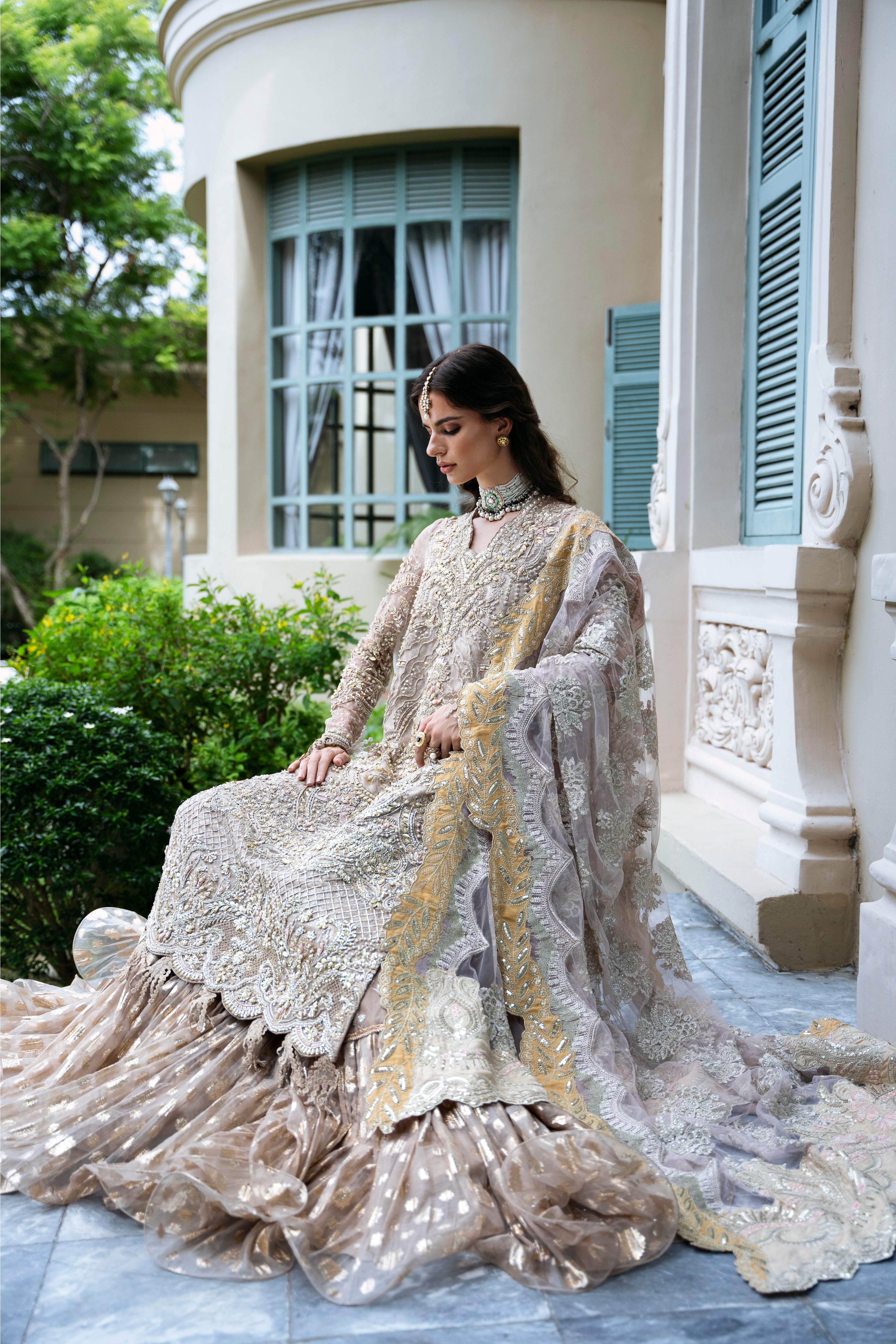 Dusky Champagne Embroidered Organza & Jamawar Lehenga (3-Piece) - Image 4