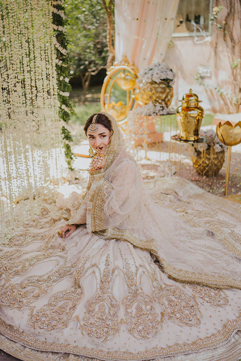 Pakistani Antique Gold Embellished Net Peshwas Dress (3-Piece) - Image 3