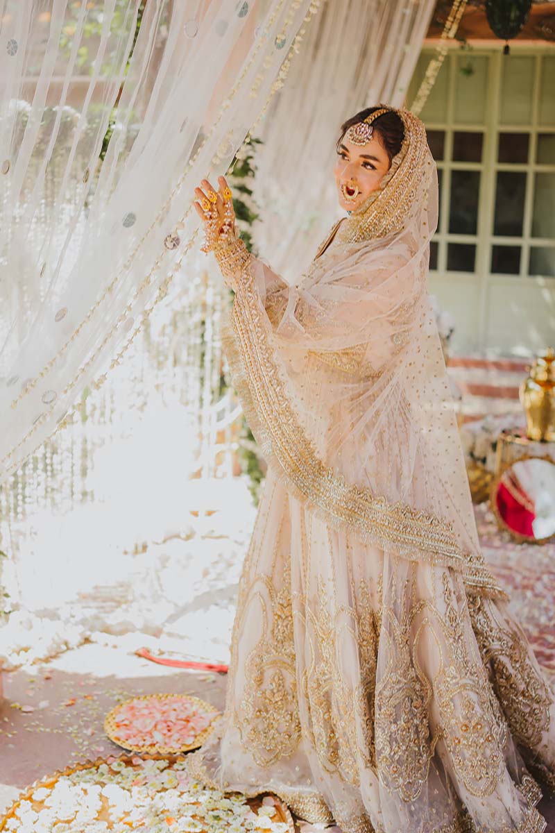 Pakistani Antique Gold Embellished Net Peshwas Dress (3-Piece) - Image 4