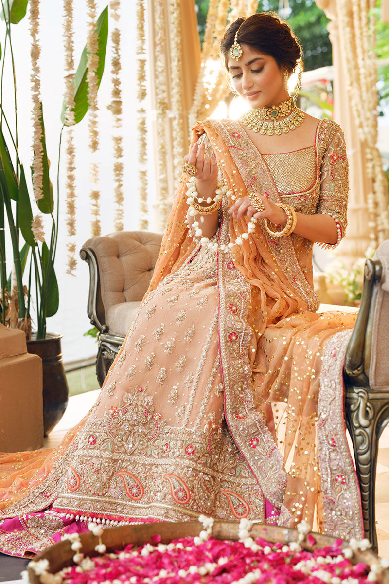 Pakistani Gold Embroidered Tissue Bridal Lehenga (3-Piece) - Image 5