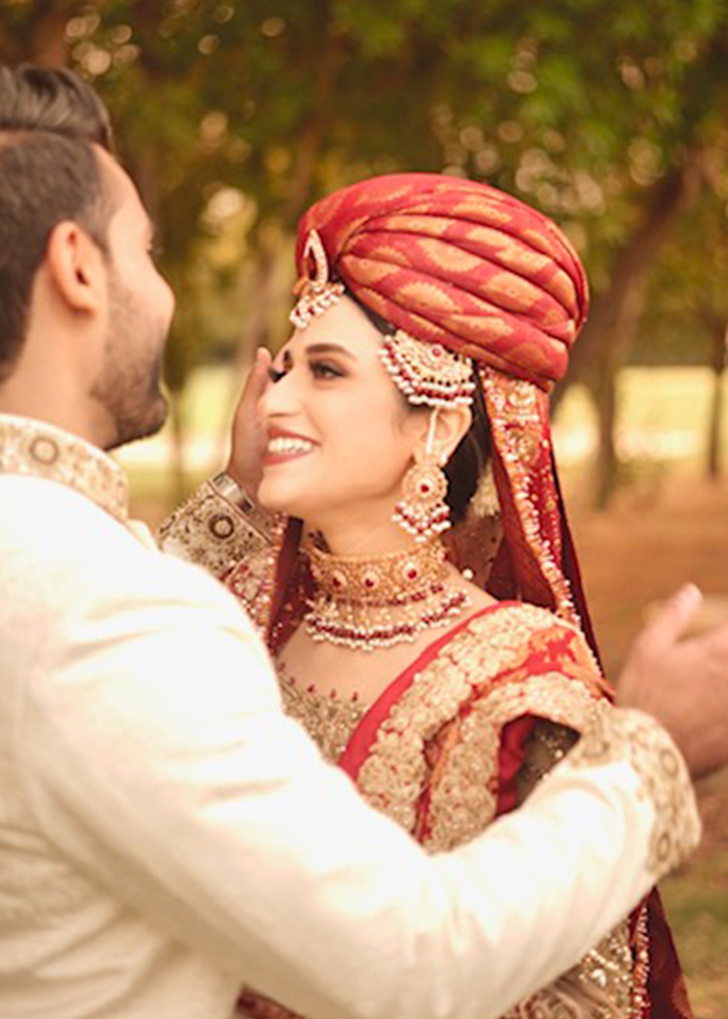 Champagne & Deep Red Embellished Silk-Blend Bridal Lehenga (3-Piece) - Image 6