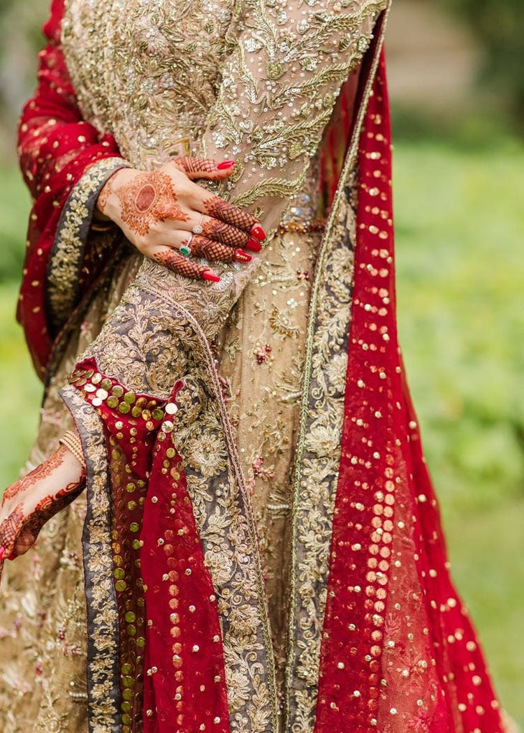 Pakistani Antique Gold Embellished Net Silk Bridal Lehenga (3-Piece) - Image 2