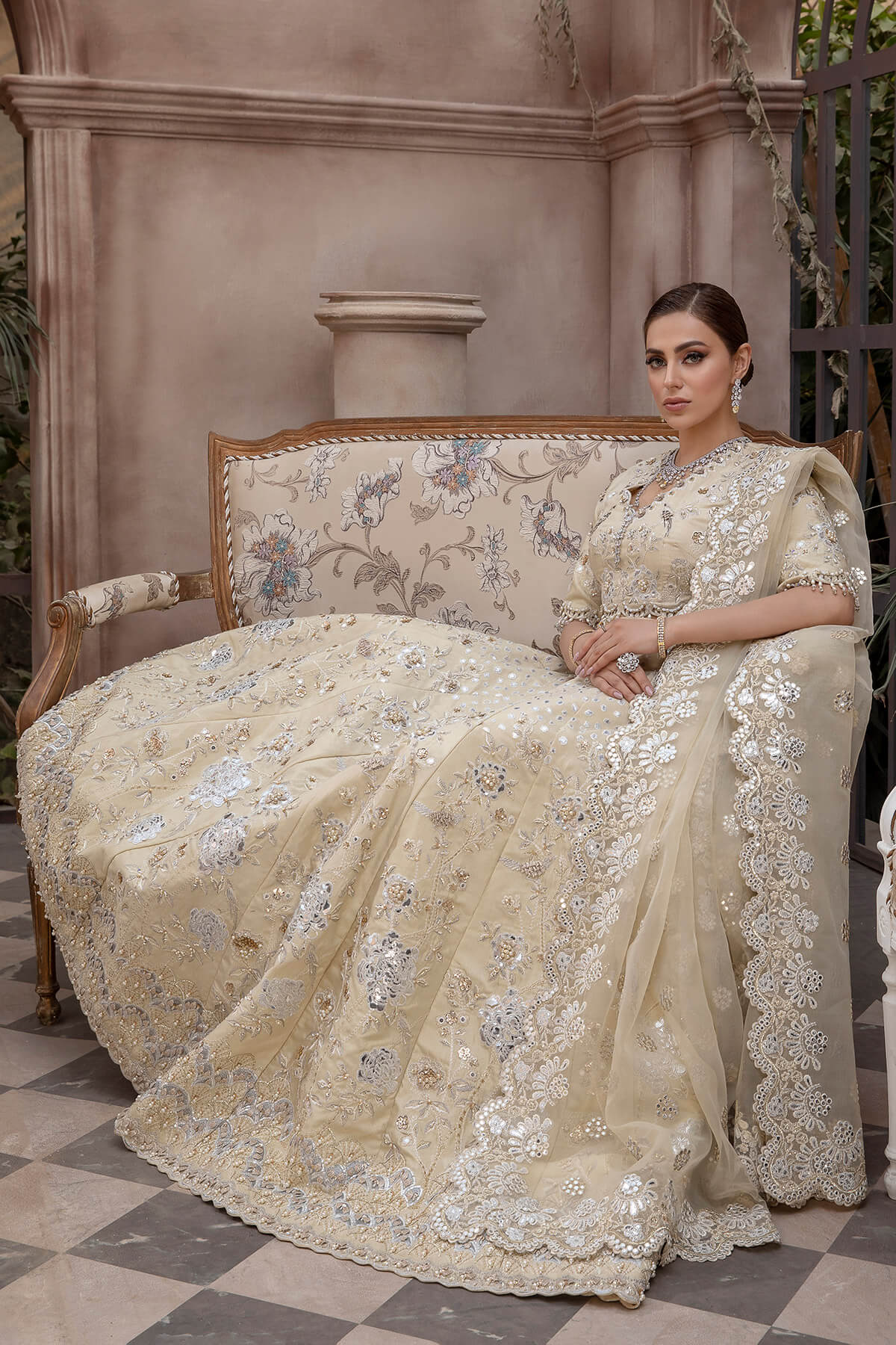 Pakistani Champagne Sheesha & Tilla Silk Organza Lehnga Choli (3-Piece) - Image 4