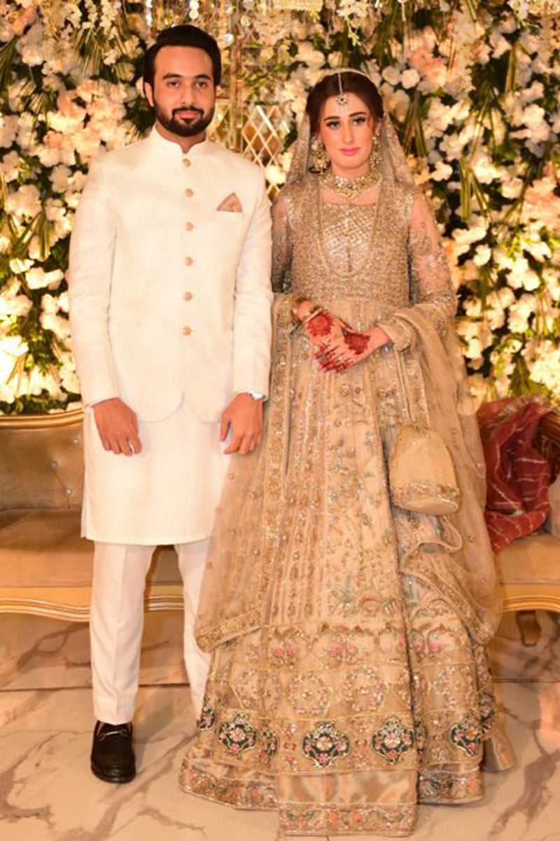 Pakistani Champagne Gold Embellished Silk Bridal Lehenga (3-Piece) - Image 2